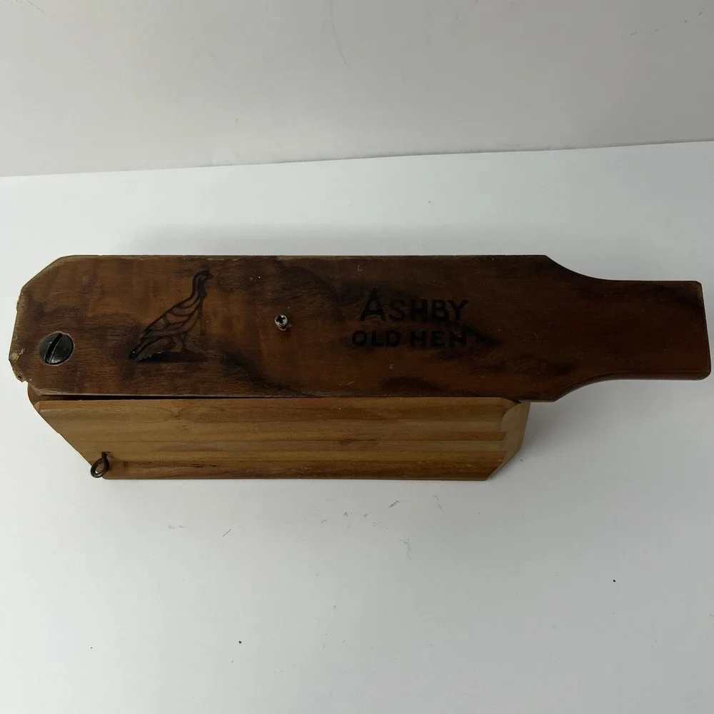 Vintage Ashby Old Hen Turkey Call Single Sided Box Call Hunting Wood USA